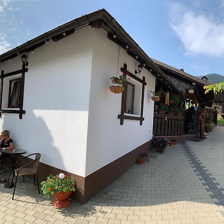 Casa De Pe Deal Sadova  Buitenkant foto