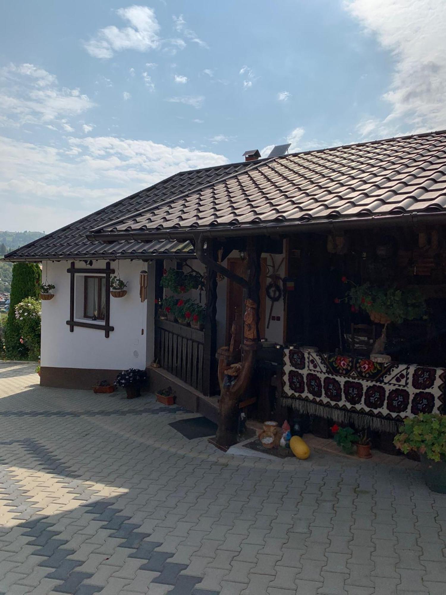 Casa De Pe Deal Sadova  Buitenkant foto