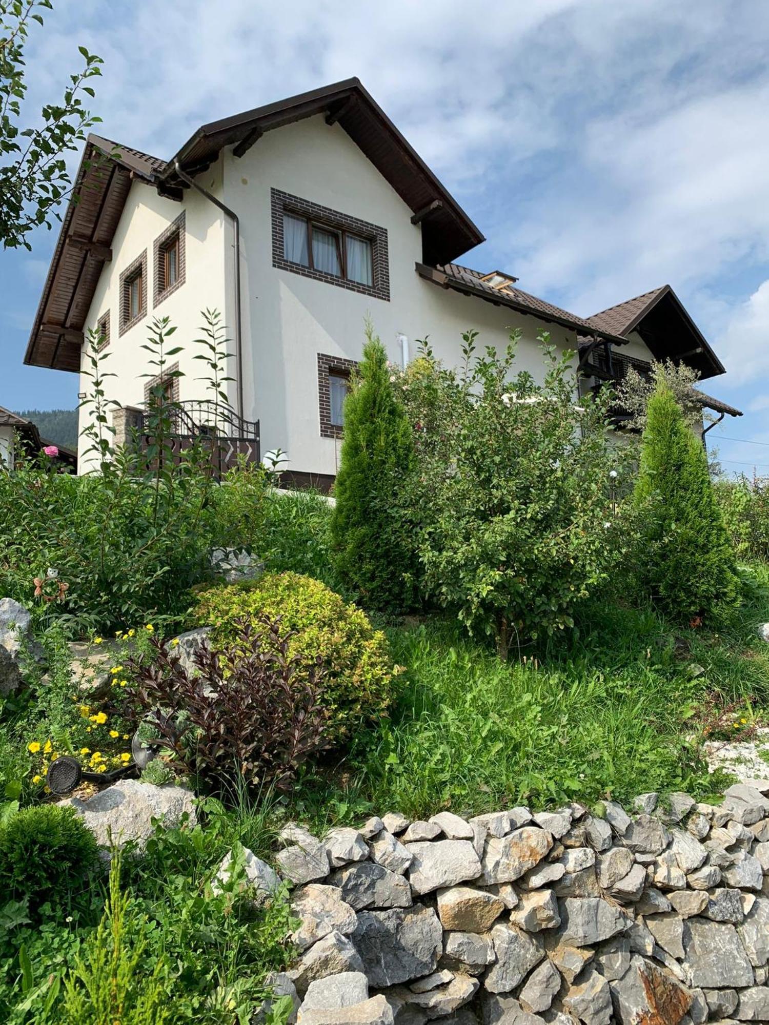 Casa De Pe Deal Sadova  Buitenkant foto