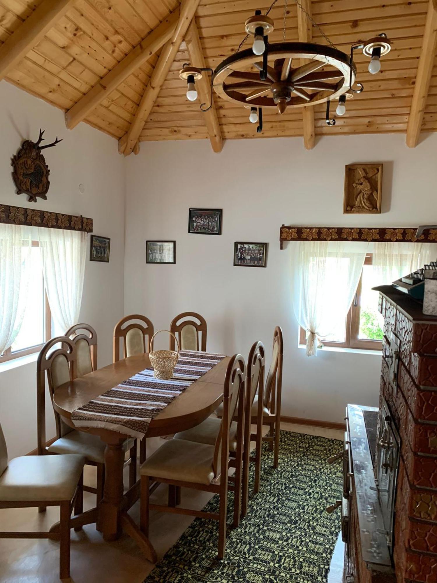 Casa De Pe Deal Sadova  Buitenkant foto