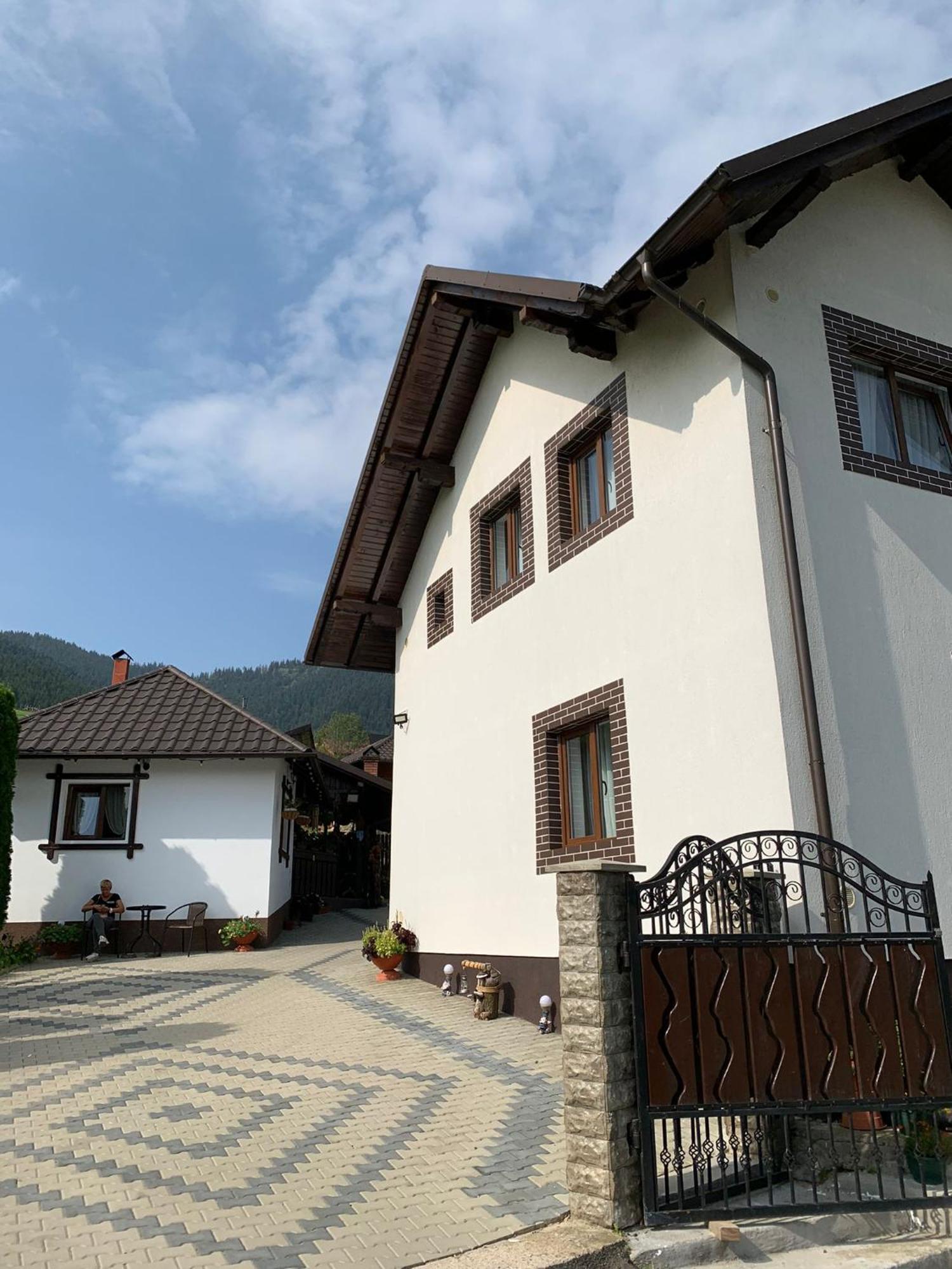 Casa De Pe Deal Sadova  Buitenkant foto