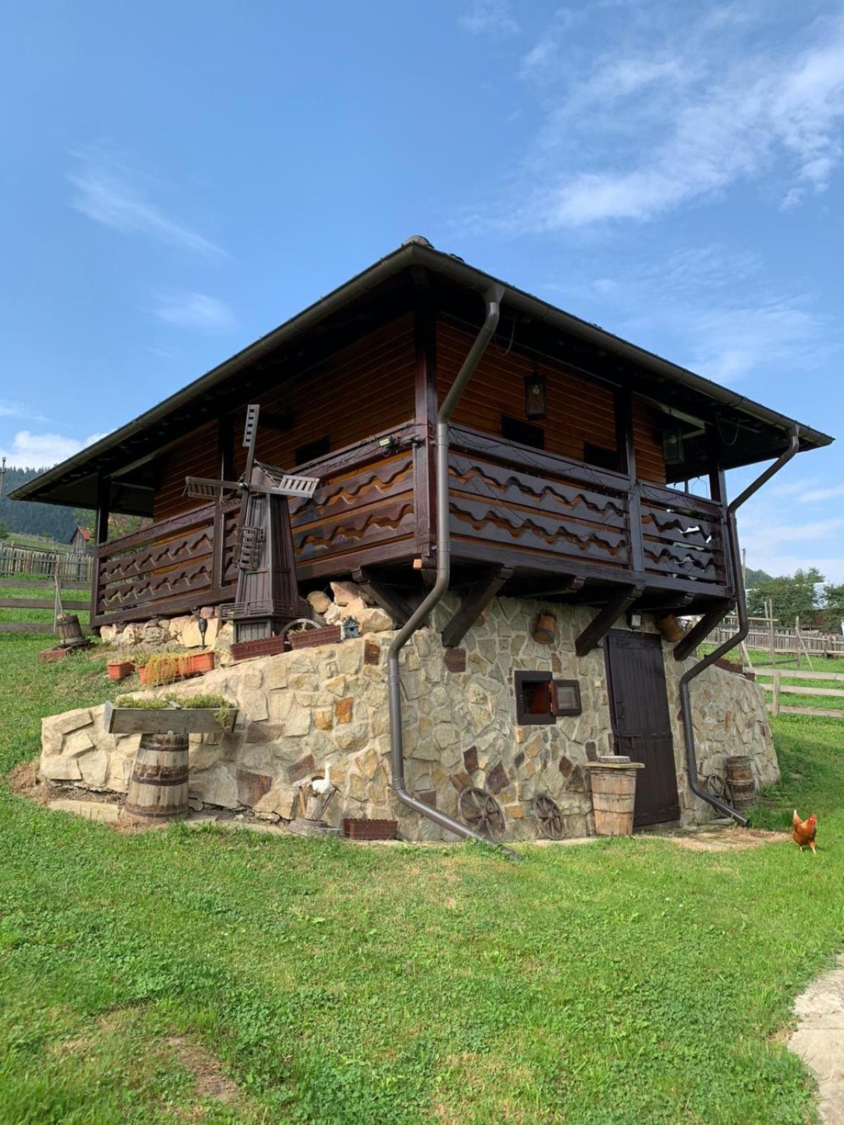 Casa De Pe Deal Sadova  Buitenkant foto